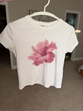 Stradivarius printed flower tee